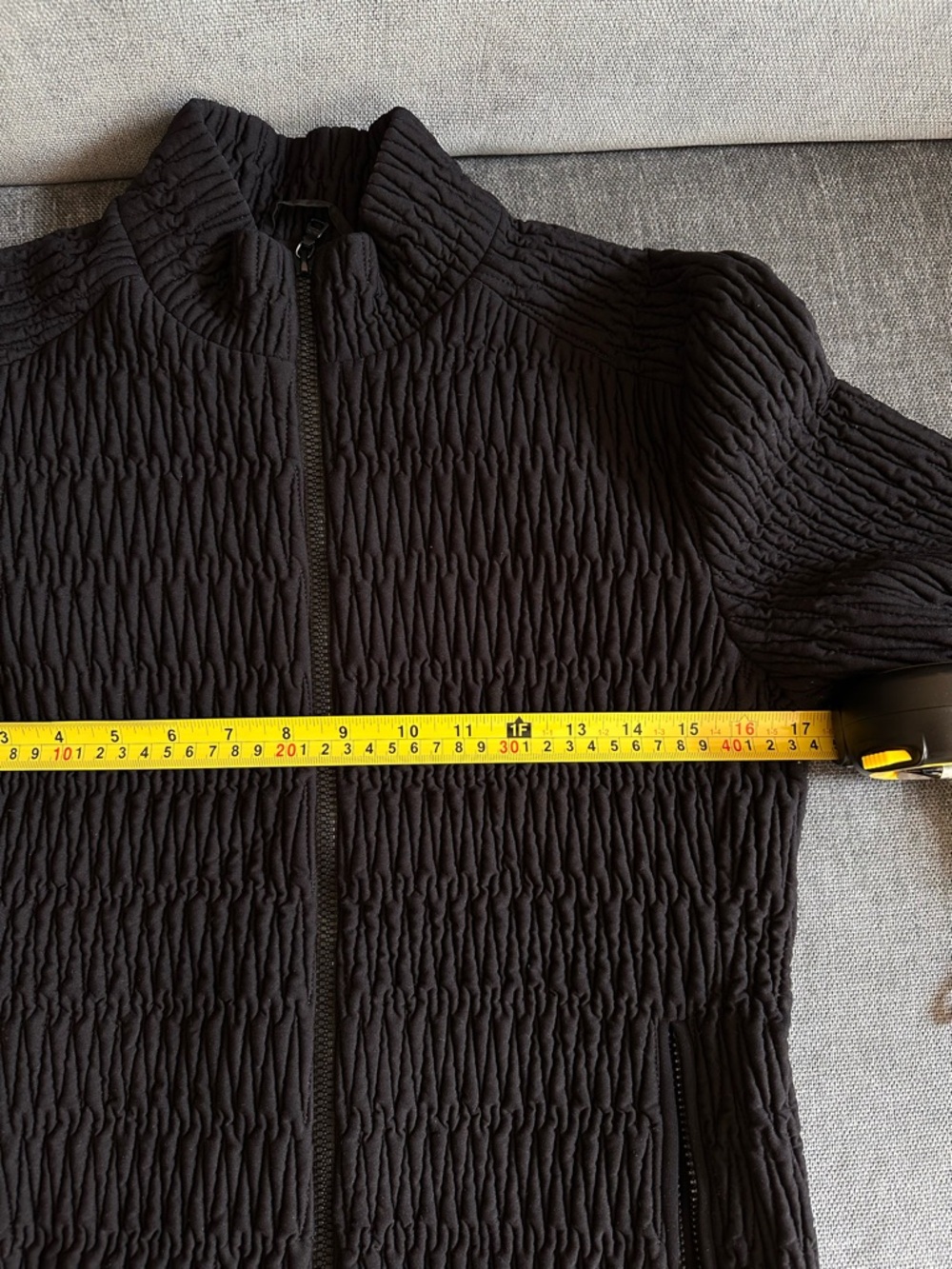 Vintage Prada Plissed Elegant Soft Jacket / SS2009 - Picture 10 of 12